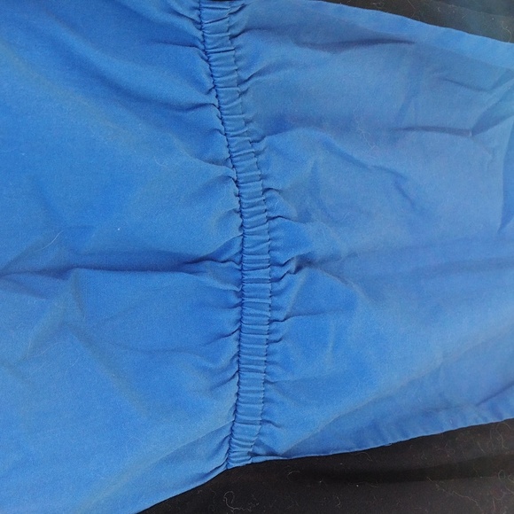 Scrub top - Picture 6 of 7